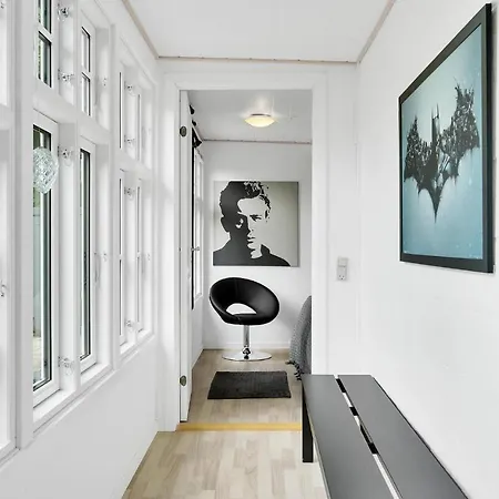 Two-bedroom In Jagerspris بيت للعطل